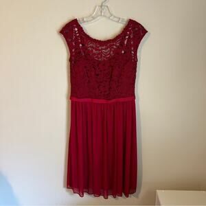 David’s Bridal Apple Red Scoop Neck Cap Sleeves Lace Bridesmaid Dress Size 6